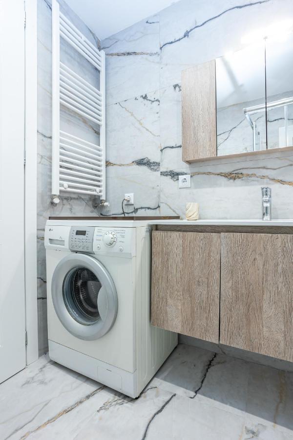 Luxury Downtown Apartment E1 سالونيك المظهر الخارجي الصورة